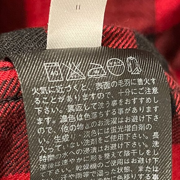 UNIQLO Men's Buffalo Check Flannel Shirt - Red/Black - Size L - Picture 6 of 9